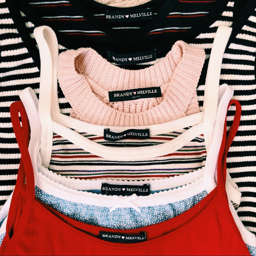 BRANDY MELVILLE TANK TOPS BUNDLE